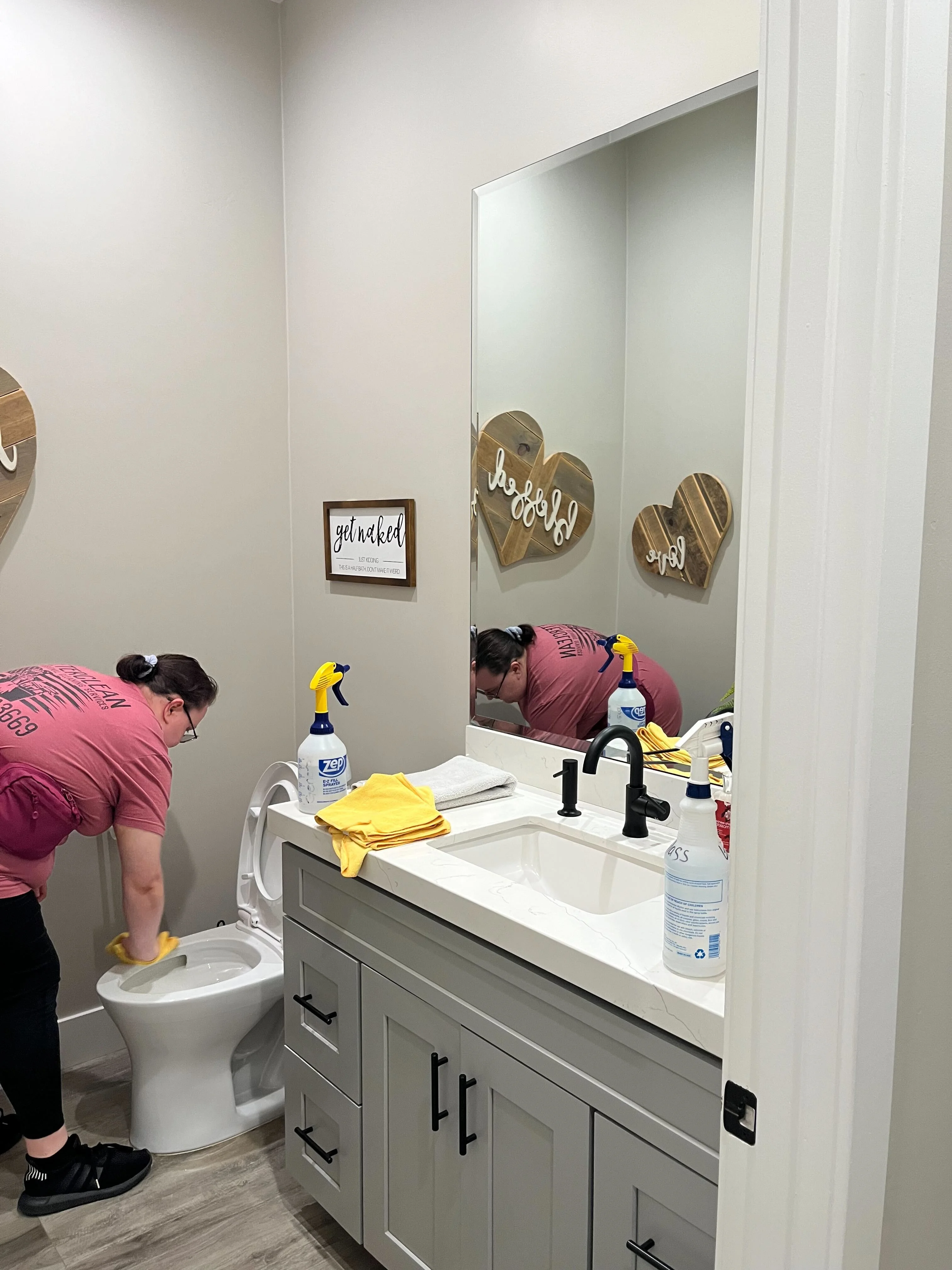 Vanity and mirror cleaning