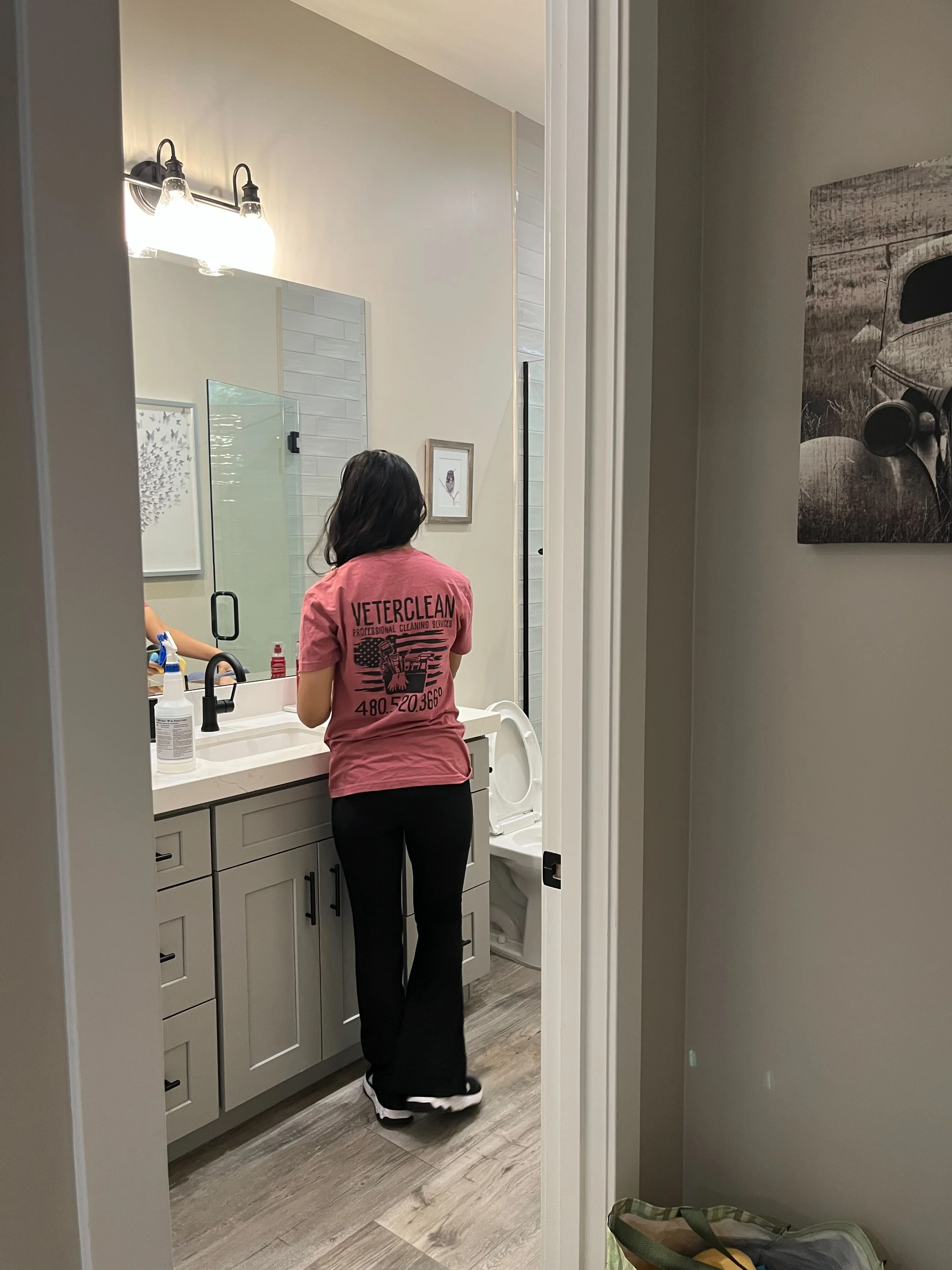 Free glass cleaner included