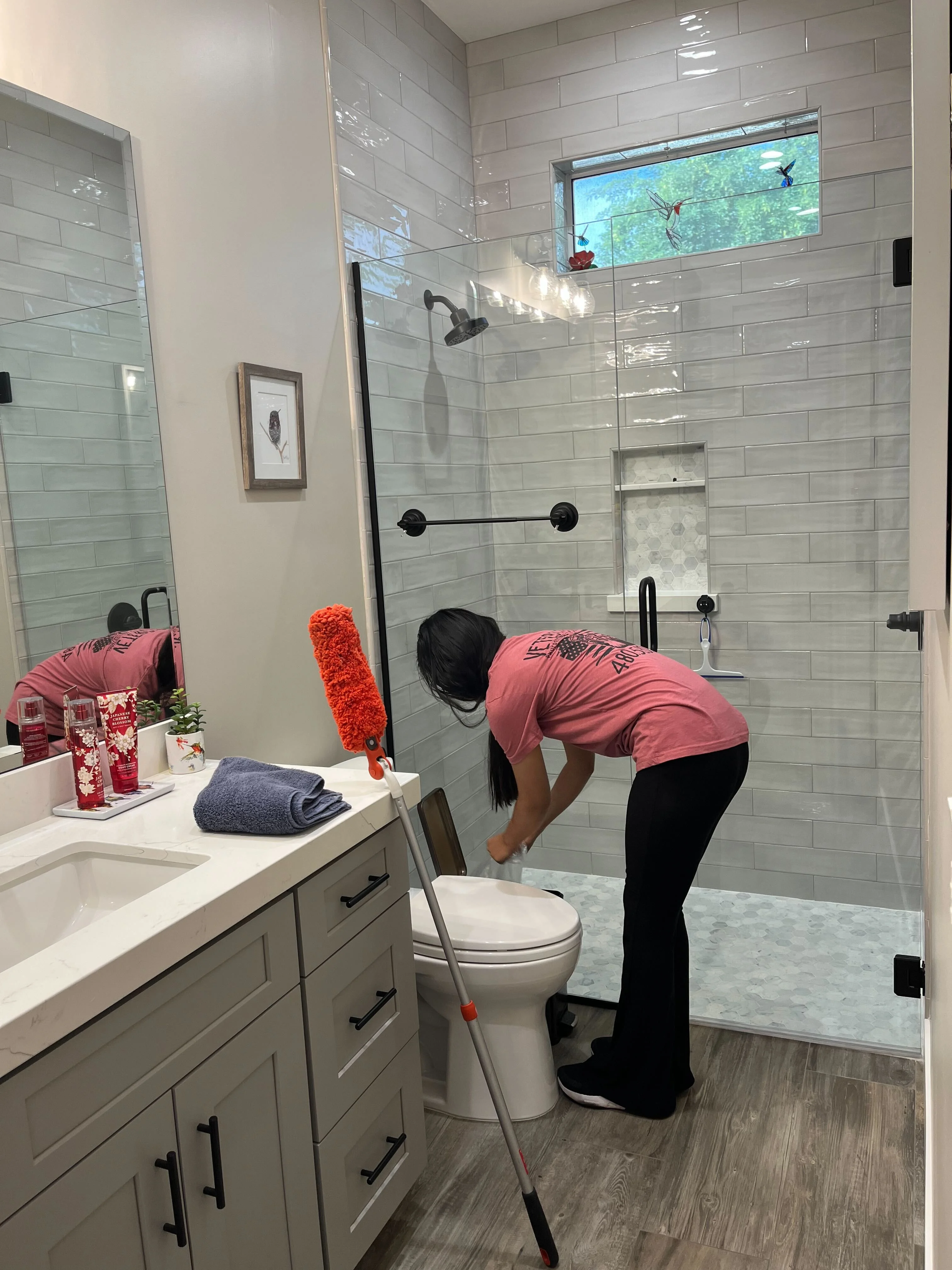 Toilet and floor cleaning service